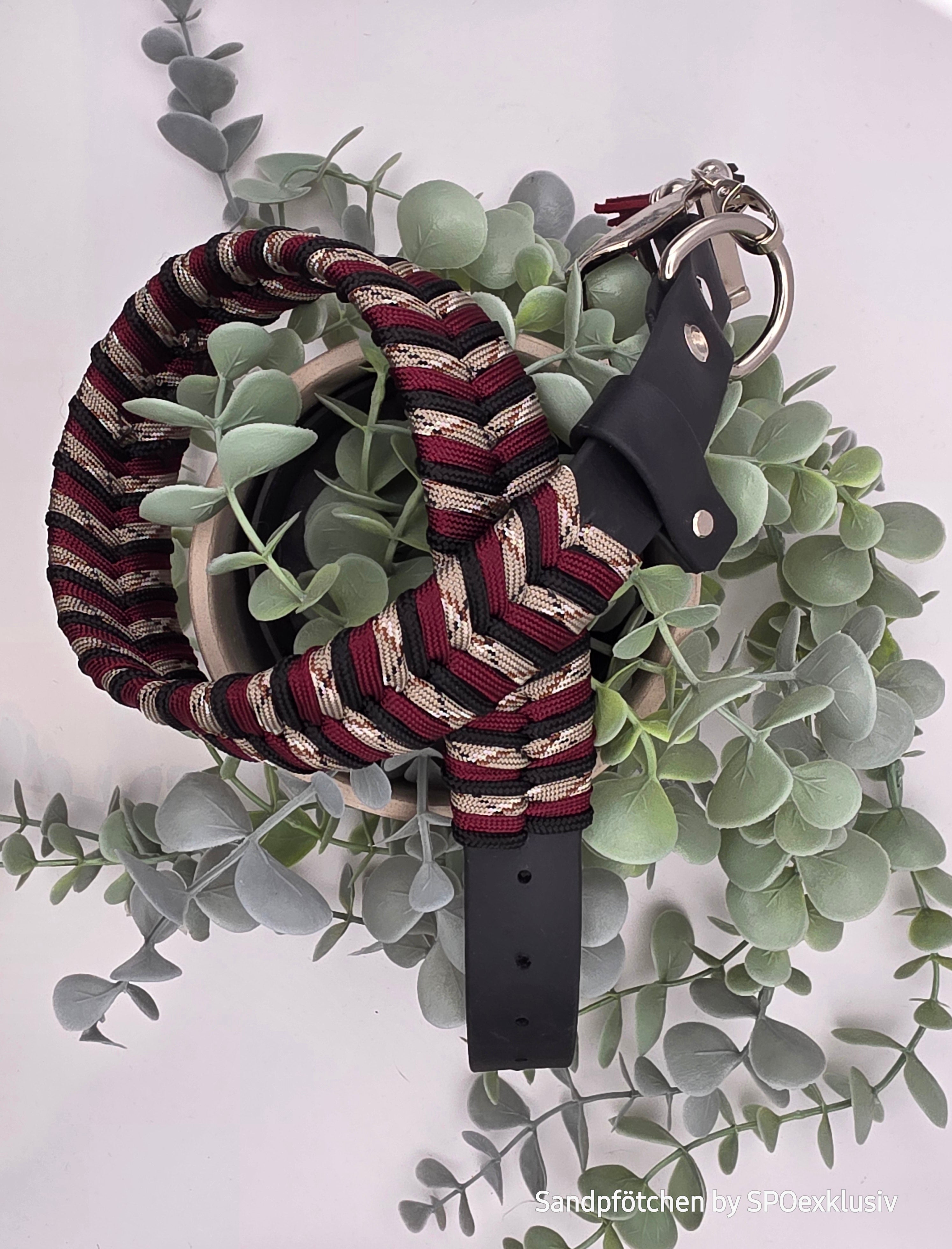 Halsbänder 20 bis 26cm Halsumfang