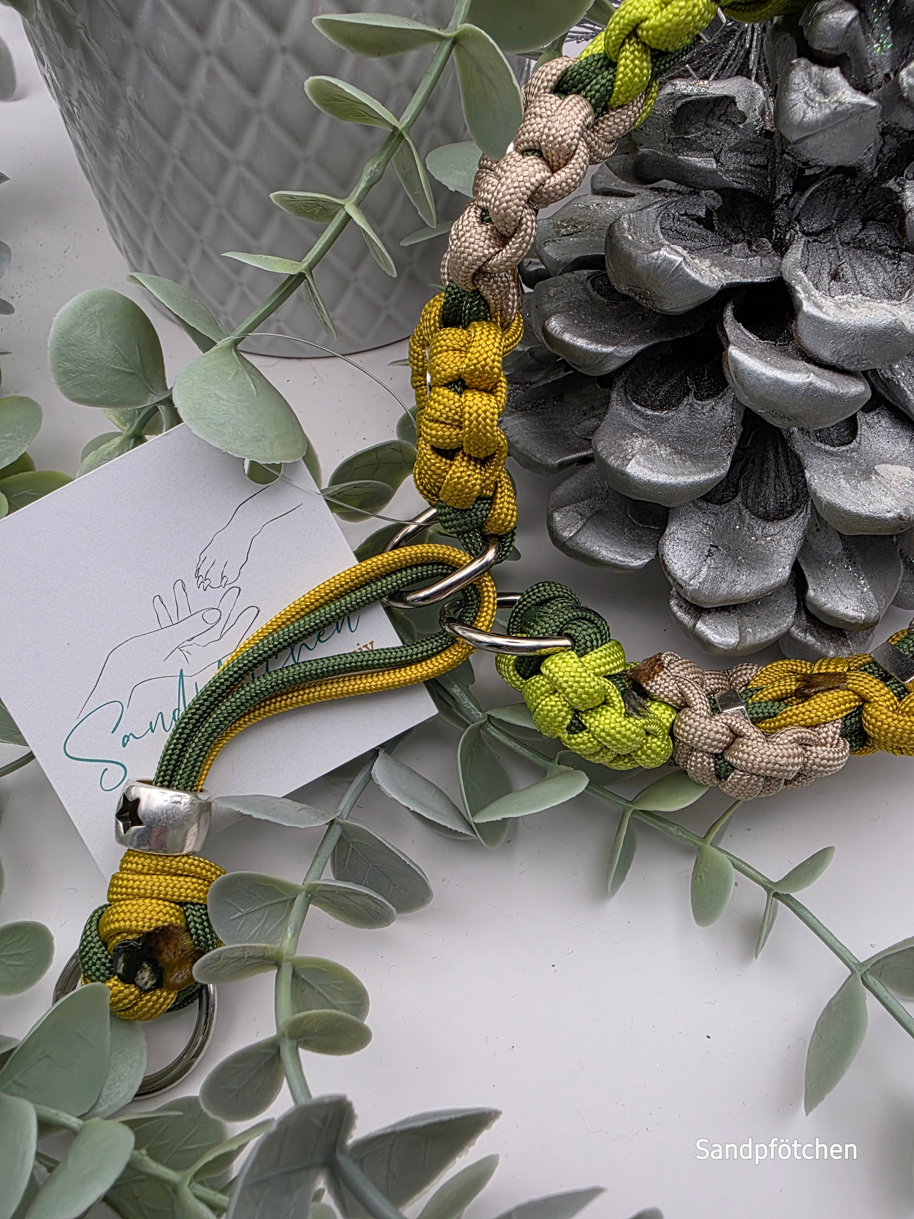 Paracord Blumenhalsband 32cm