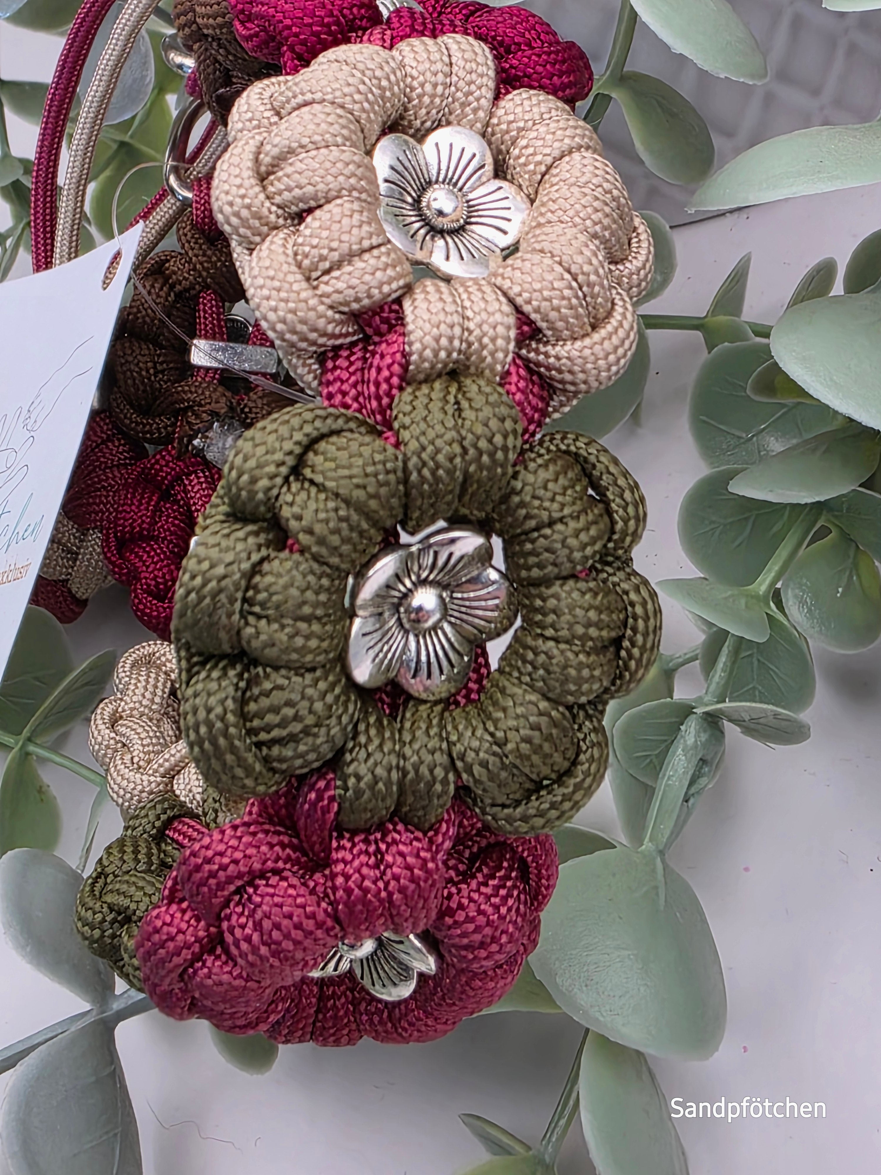 Paracord Blumenhalsband 30cm